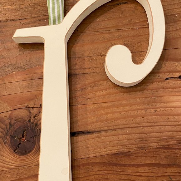 Wooden hanging wall letters H-A-R-P-E-R - Picture 3 of 6